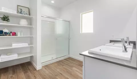 Bath - 12955 E Russo Dr, Vail, AZ 85641 photo 2 of 8