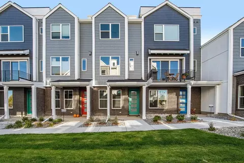 888 S Valentia St UNIT 14-104, Denver, CO 80247