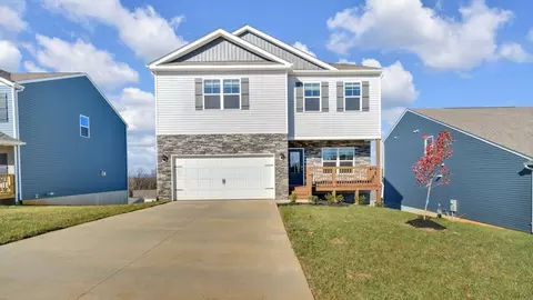 402 Villages At Hinds Crk Ln, Clinton, TN 37716