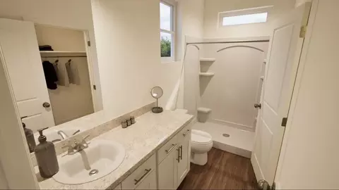 Bath - 3916 N Rome St, Aurora, CO 80019 photo 1 of 1