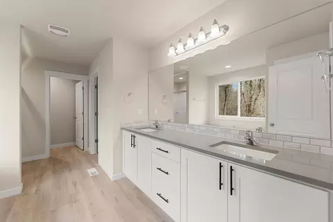 Other - 173 Alder St, Eagle Point, OR 97524 photo 1 of 4