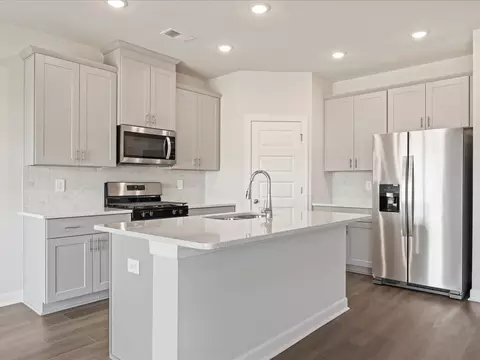 927 Rising Oak Ct, Spartanburg, SC 29301