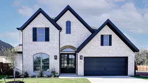 241 Melody Rd, Lockhart, TX 78644