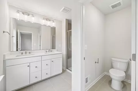Bath - 9718 Gaelic Pl, Waldorf, MD 20601 photo 3 of 16