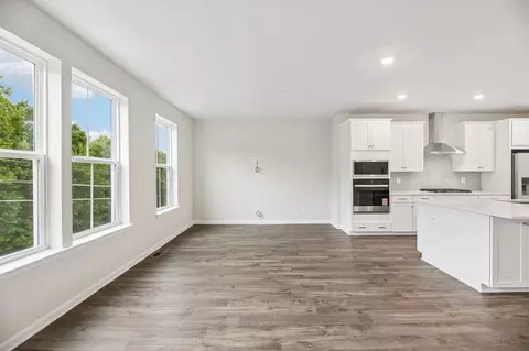 Living - 9718 Gaelic Pl, Waldorf, MD 20601 photo 3 of 12