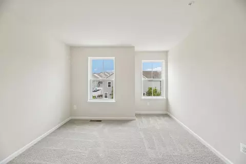 Bedroom - 9718 Gaelic Pl, Waldorf, MD 20601 photo 11 of 22