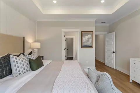 Bedroom - 100 E South 7th St, Seneca, SC 29678 photo 4 of 11