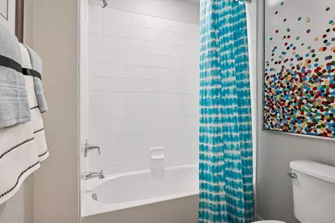 Bath - 20341 E 57th Ave, Aurora, CO 80019 photo 5 of 5