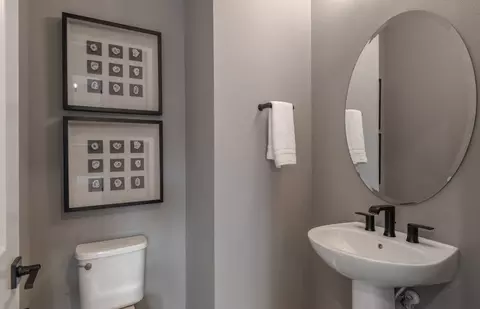Bath - 3362 Yellow Leaf Cir, Spring Hill, FL 34609 photo 1 of 3
