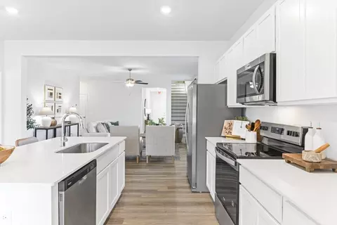 Kitchen - 2111 Malmo Loop Rd NE, Leland, NC 28451 photo 2 of 3