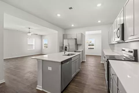 Kitchen - 2111 Malmo Loop Rd NE, Leland, NC 28451 photo 2 of 3