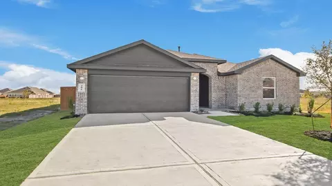Exterior - 205 Blanco Ln, Dayton, TX 77535 photo 4 of 7