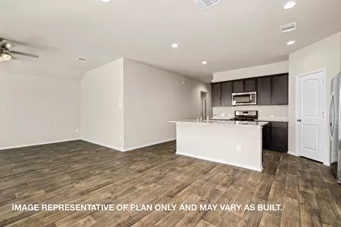 Kitchen - 205 Blanco Ln, Dayton, TX 77535 photo 3 of 3