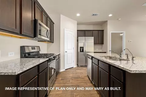 Kitchen - 205 Blanco Ln, Dayton, TX 77535 photo 2 of 3