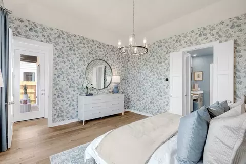 Bedroom - 17923 Pathway Forest Ln, Webster, TX 77598 photo 2 of 11