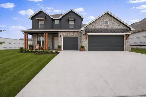 Exterior - 8400 E Galveston St, Broken Arrow, OK 74014 photo 4 of 8