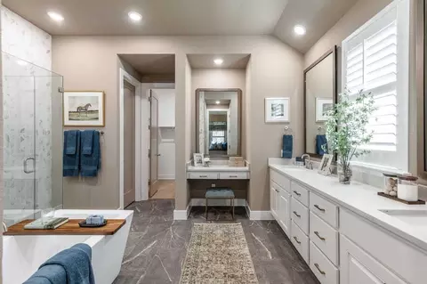 Bath - 317 Vale Run, Kyle, TX 78640 photo 1 of 5