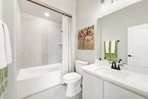 Bath - 144 Burnett Dr, Lavon, TX 75166 photo 4 of 4