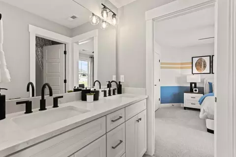 Bath - 1817 Betsy Ross Dr, Moore, SC 29369 photo 3 of 3