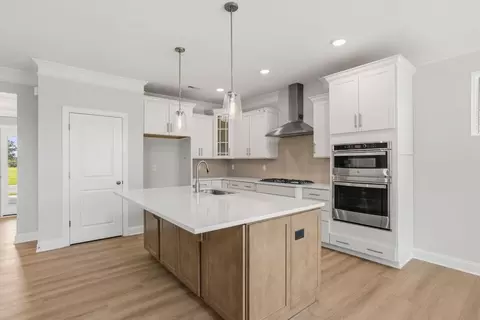 Kitchen - 1817 Betsy Ross Dr, Moore, SC 29369 photo 2 of 3
