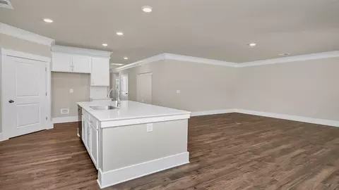 Living - 1833 Kennerly Rd, Irmo, SC 29063 photo 4 of 5