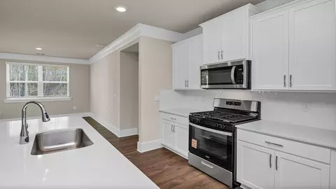 Kitchen - 1833 Kennerly Rd, Irmo, SC 29063 photo 3 of 7