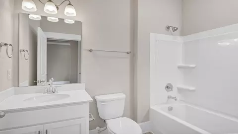 Bath - 1833 Kennerly Rd, Irmo, SC 29063 photo 4 of 5