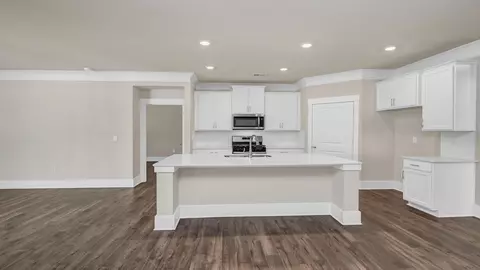 Kitchen - 1833 Kennerly Rd, Irmo, SC 29063 photo 4 of 7