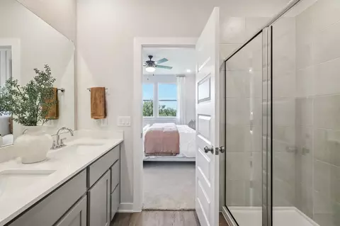 Bath - 113 Two Bits Ln, Elgin, TX 78621 photo 5 of 5