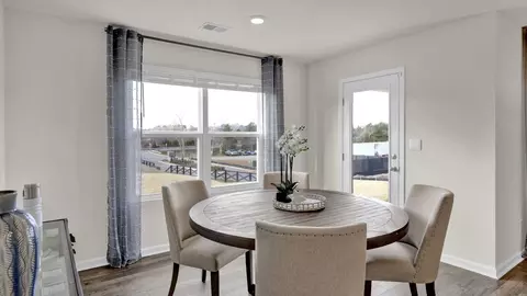 Dining - 8009 Swift Current Ln, Corryton, TN 37721 photo 2 of 5