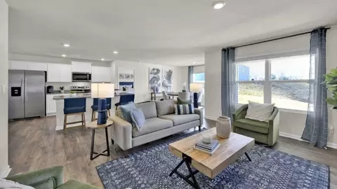 Living - 8009 Swift Current Ln, Corryton, TN 37721 photo 3 of 5