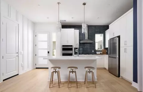 Kitchen - 604 Gadwall, Irvine, CA 92618 photo 1 of 4