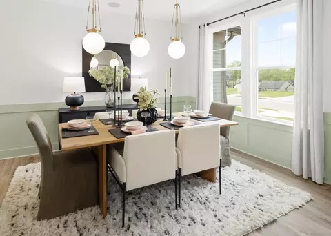 Dining - 201 Shyla Ct, Monroe, OH 45050 photo 2 of 6