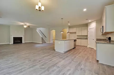 Living - 219 Creek Pointe Dr, Moncks Corner, SC 29461 photo 10 of 15