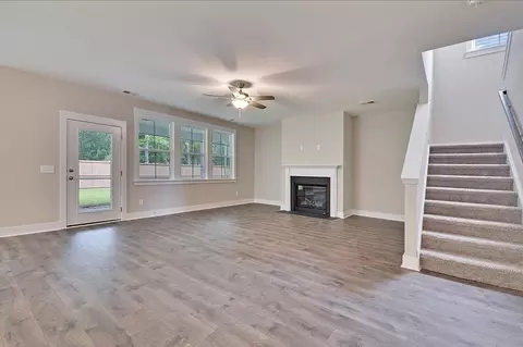 Living - 219 Creek Pointe Dr, Moncks Corner, SC 29461 photo 3 of 15