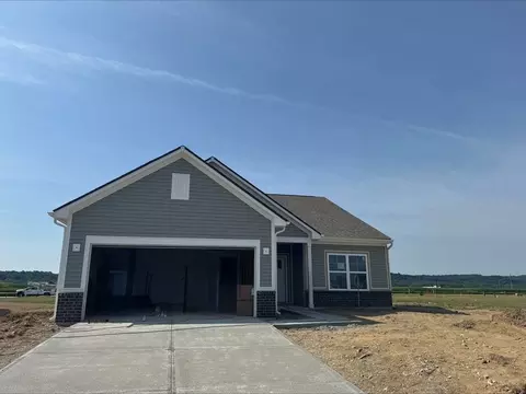 1725 E Hanna Dr, Martinsville, IN 46151