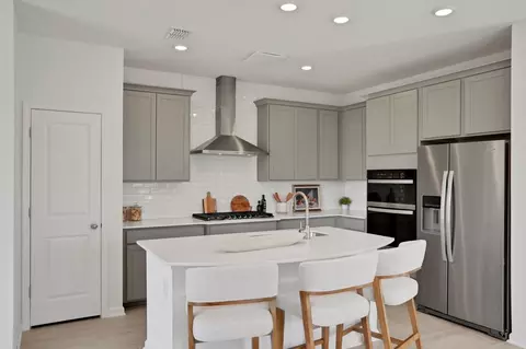 Kitchen - 1387 Brook Forest Dr, Saint Augustine, FL 32092 photo 6 of 13