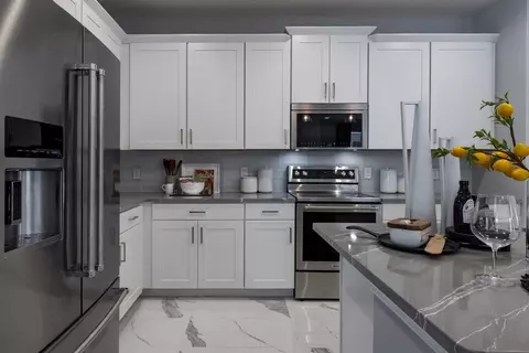 Kitchen - 2011 Town Pasture Dr, Eustis, FL 32726 photo 4 of 6