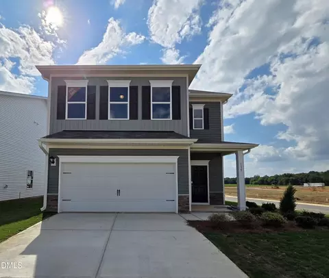 135 Oyster Tabby Dr, Lillington, NC 27546