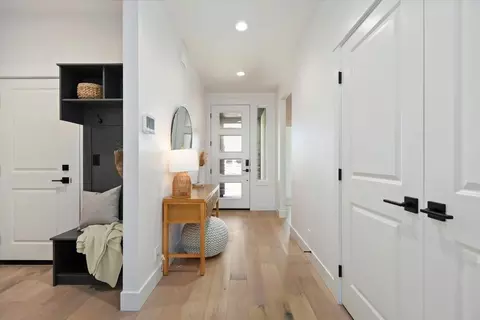 Entry Way - 6000 Id-16, Eagle, ID 83616 photo 2 of 3