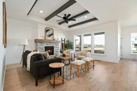 Living - 6000 Id-16, Eagle, ID 83616 photo 1 of 2