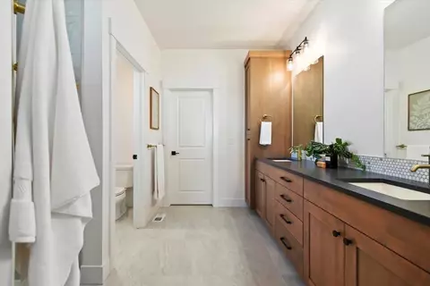 Bath - 6623 W Sollas Dr, Eagle, ID 83616 photo 1 of 4