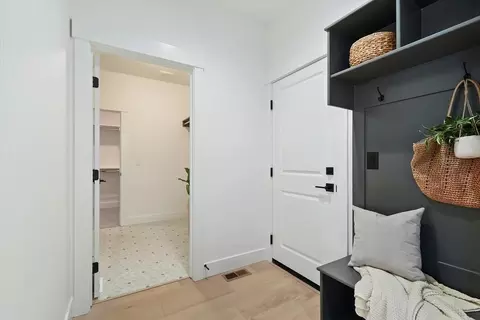 Entry Way - 6000 Id-16, Eagle, ID 83616 photo 3 of 3
