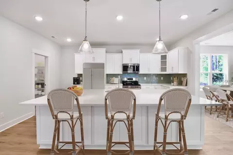 Kitchen - Edens Lane, Hampstead, NC 28443 photo 1 of 5