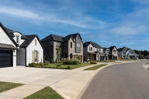 Exterior - 442 Fox Trl, Springdale, AR 72762 photo 4 of 7