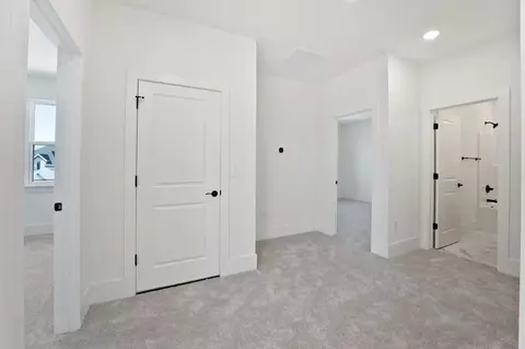 Entry Way - 442 Fox Trl, Springdale, AR 72762 photo 2 of 3