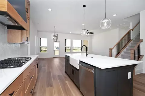 Kitchen - 442 Fox Trl, Springdale, AR 72762 photo 3 of 4