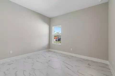 Bedroom - 7635 Addison Ave, Bradenton, FL 34210 photo 2 of 4