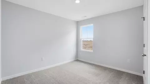 Bedroom - 1774 Pumpkin Ridge Rd, Circleville, OH 43113 photo 9 of 22