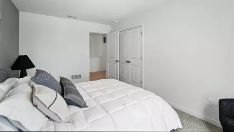Bedroom - 1774 Pumpkin Ridge Rd, Circleville, OH 43113 photo 17 of 22